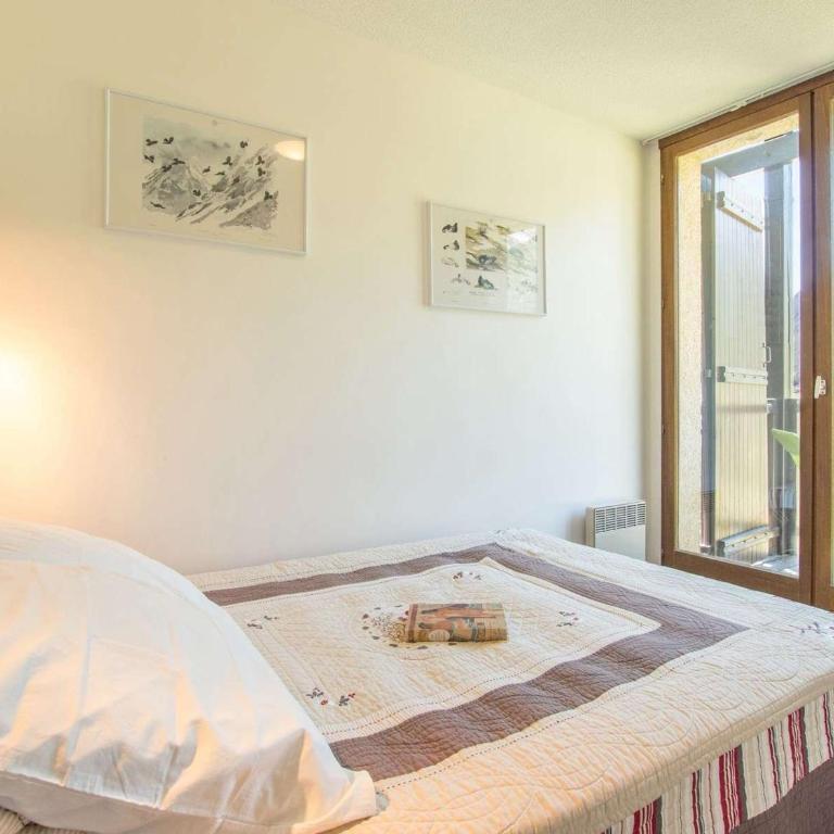 Grand appartement 4 chambres, proche centre et pistes, parking privatif - Appartement 4 Chambres - 6