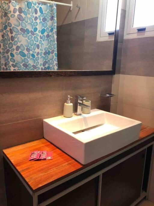 DEPARTAMENTO EN PLENA CIUDAD, PEATONAL DE MENDOZA - Apartamento de 2 dormitorios - 34