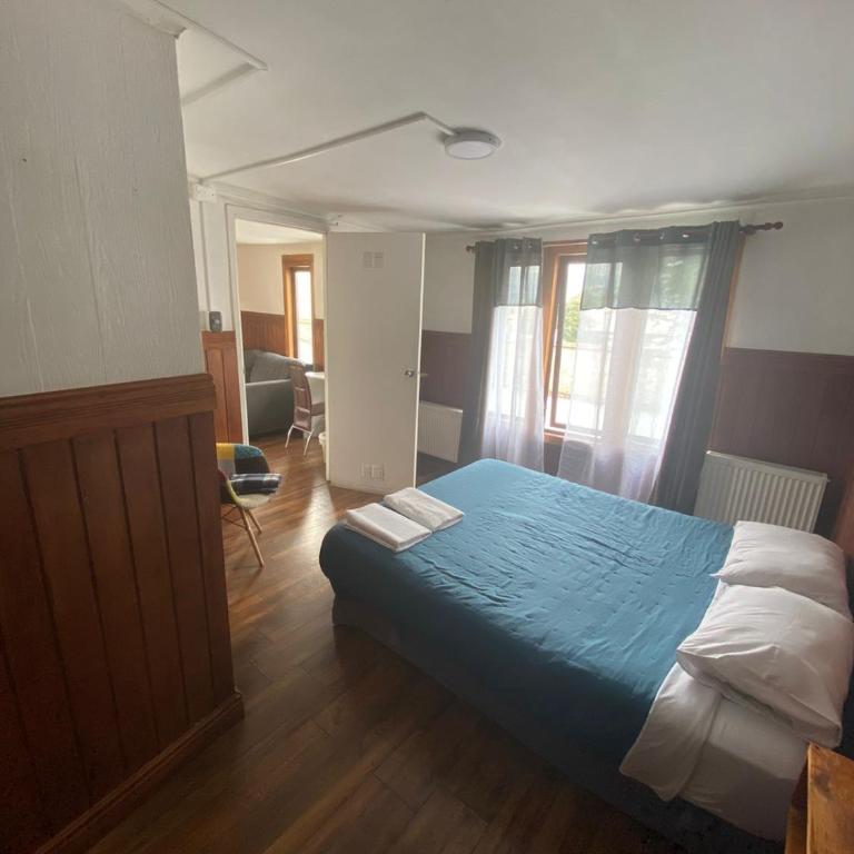 Hostal Ochen - Estudio con 1 cama grande - 5