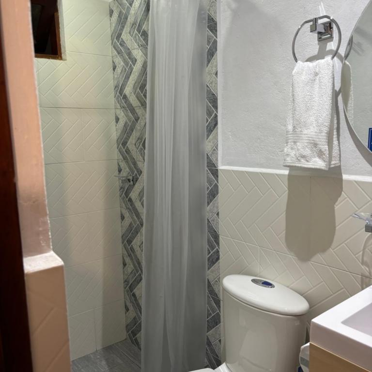 Merak Hostel - Double Room with Private Bathroom - 4