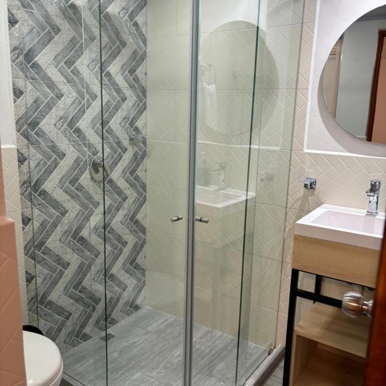 Merak Hostel - Double Room with Private Bathroom - 4