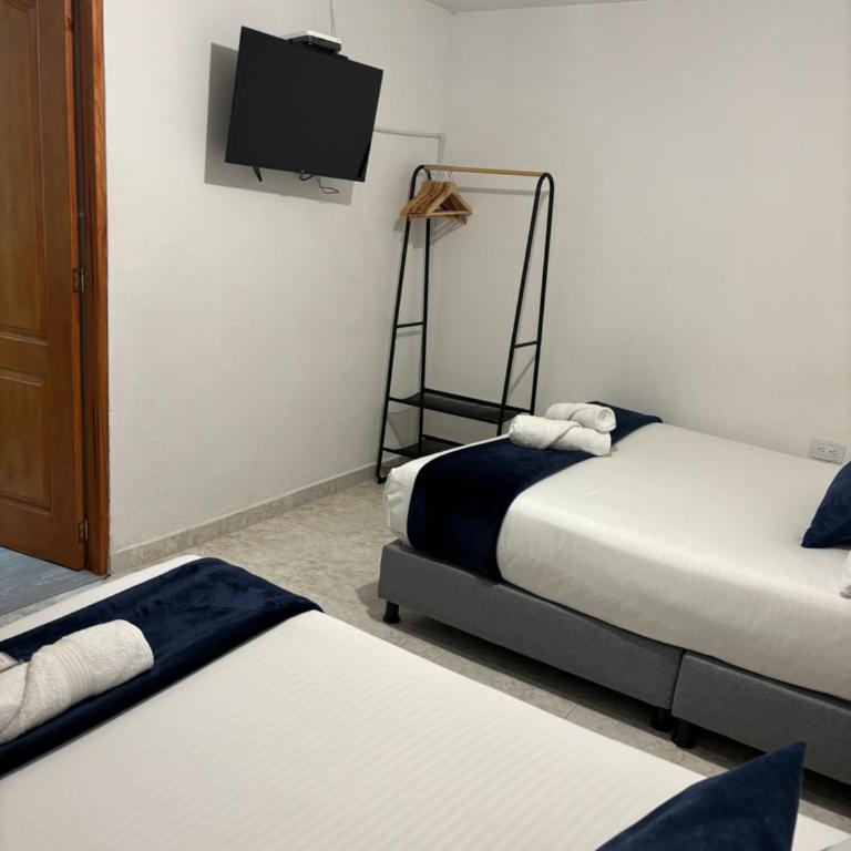 Merak Hostel - Triple Room with Private Bathroom - 2
