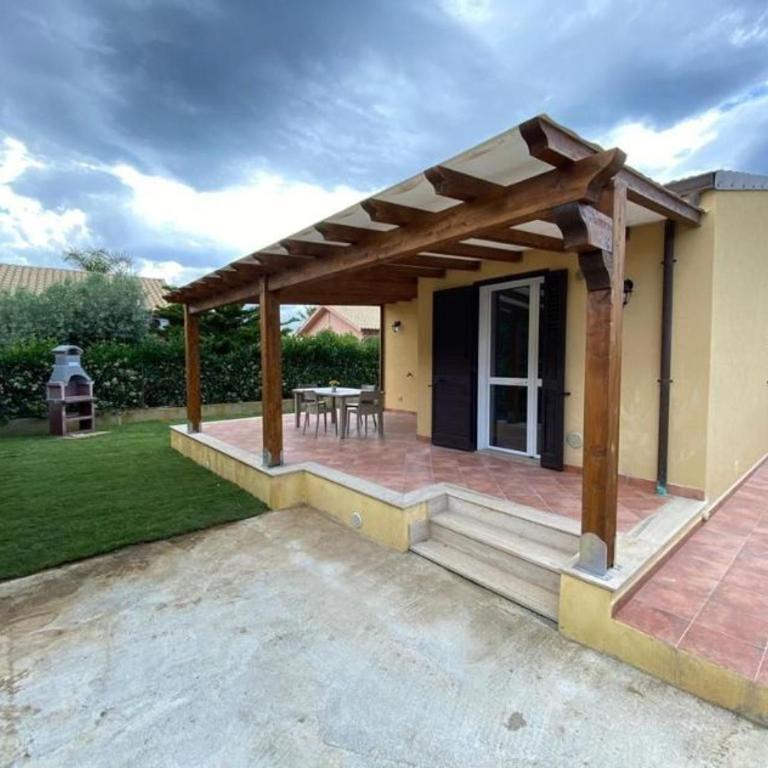 Villa indipendente le coccinelle beach mare piscina a 250 mt dal mare con servizio di piscina a 400 mt 12 k da Cefalu - Maison 3 Chambres - 5