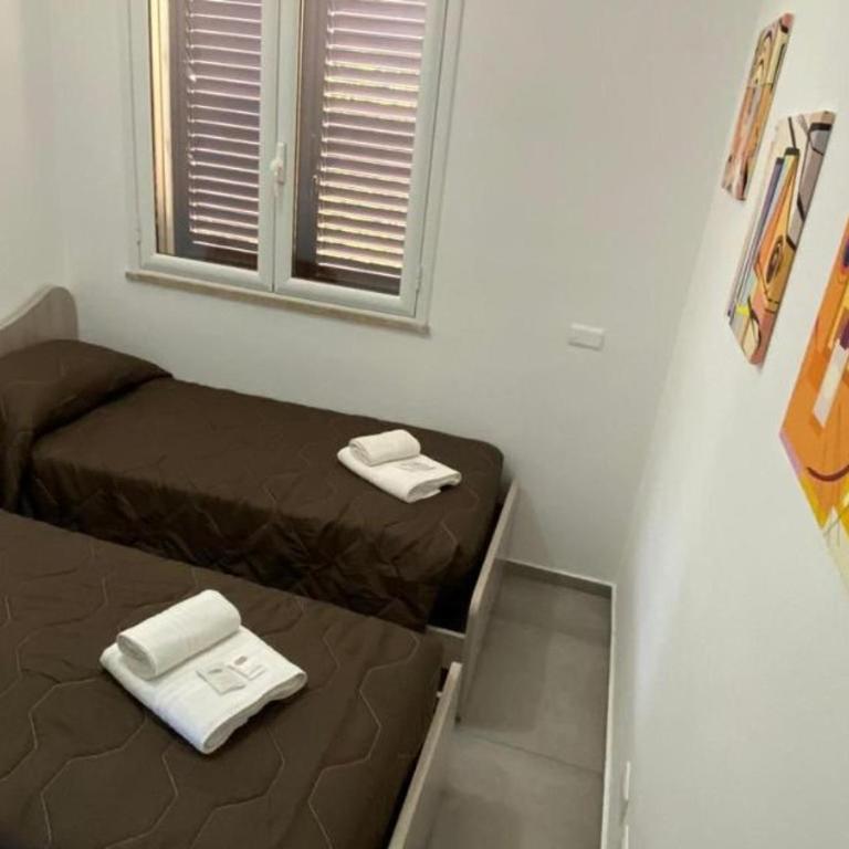 Villa indipendente le coccinelle beach mare piscina a 250 mt dal mare con servizio di piscina a 400 mt 12 k da Cefalu - Maison 3 Chambres - 14