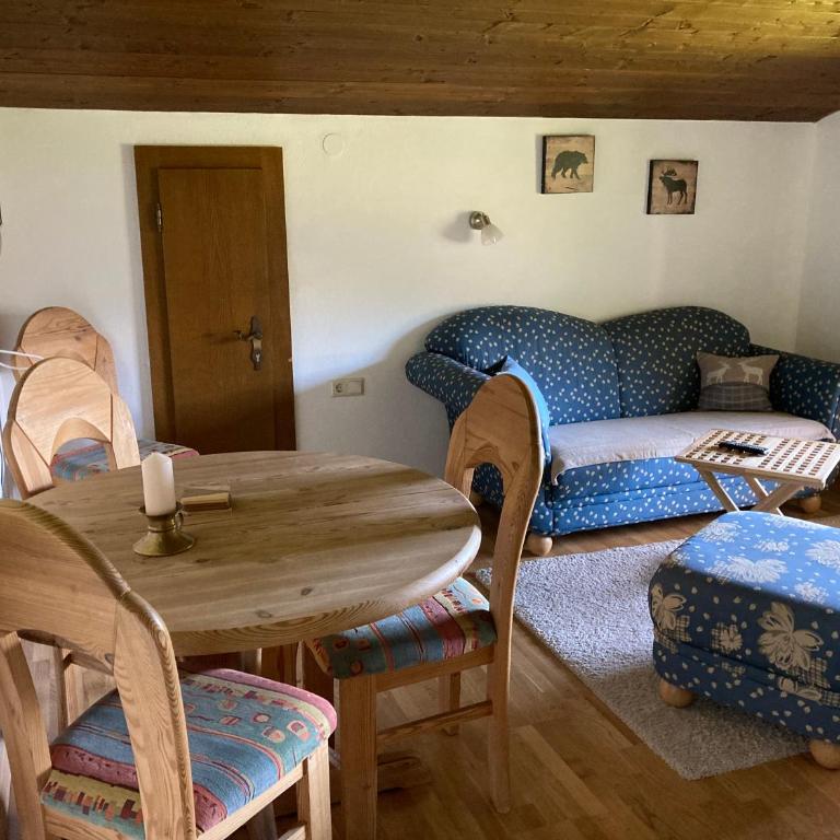 Landhaus Loipe - Apartment mit 2 Schlafzimmern und Bergblick - 1