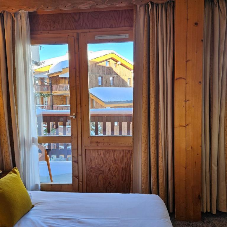 Hotel Les Arolles - Chambre Double avec Balcon - 3