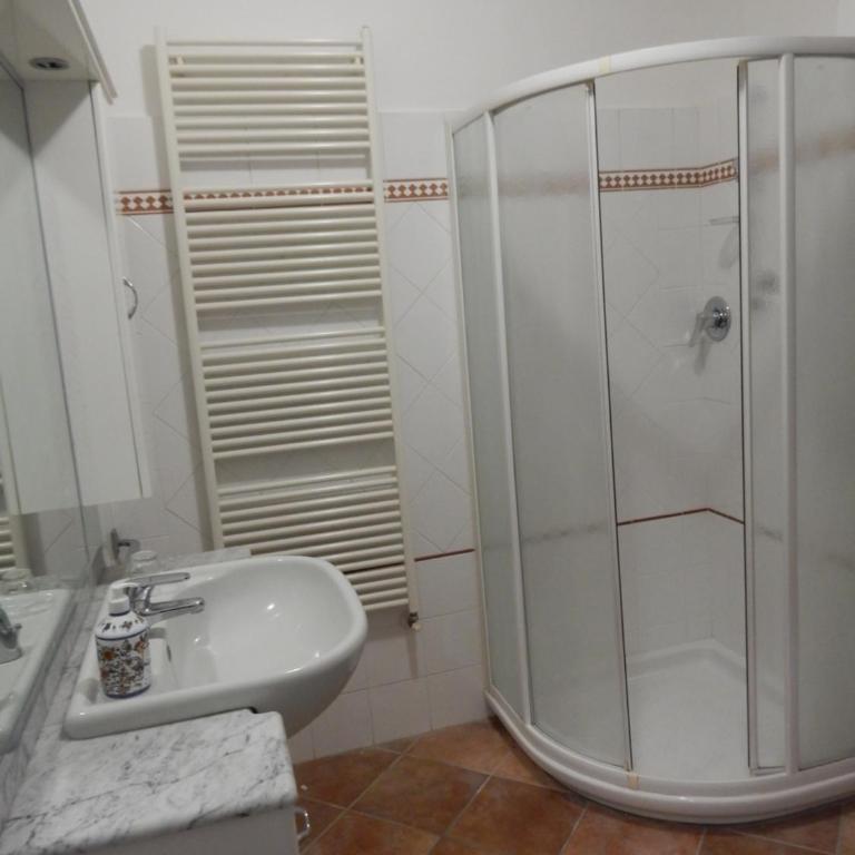 Michelangelo Home - Appartamento con 2 Camere da Letto - 14