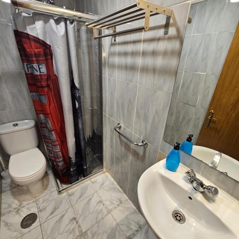 Hostal Las Vegas - Camera Doppia con Letti Singoli - 13