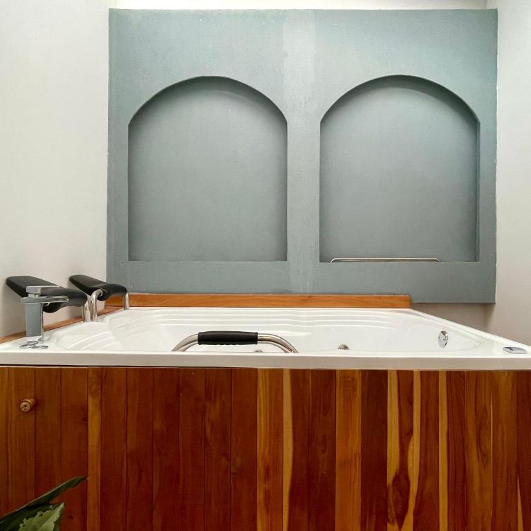 Apartments with Jacuzzi in El Poblado by Wynwood House - Apartment - 4