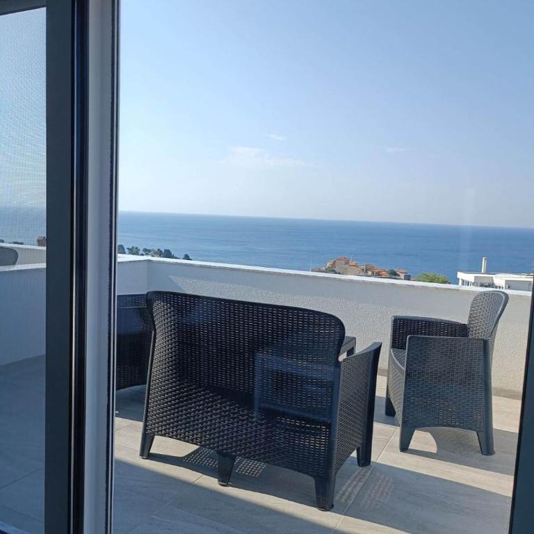 El Mar Apartments - Studio - 6
