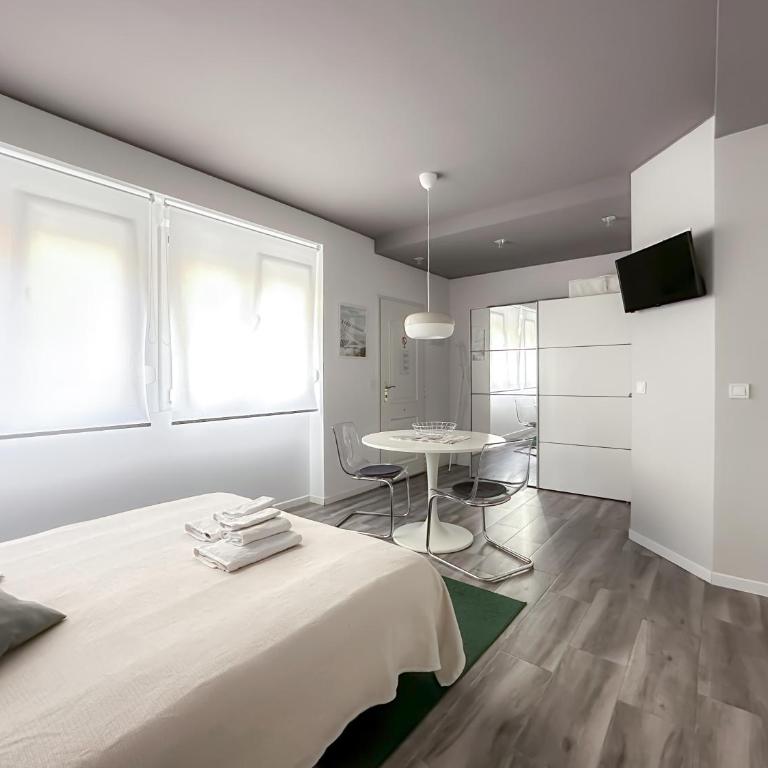 Budget Inn - Studio Apartment - 4
