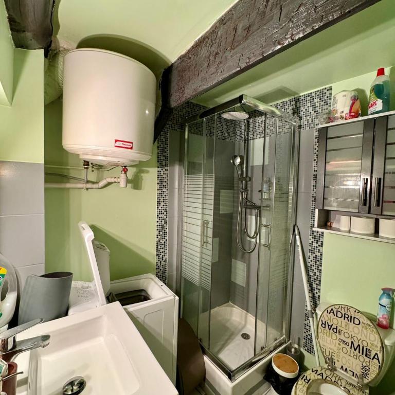 Studio cosy hypercentre Aix - One-Bedroom Apartment - 4