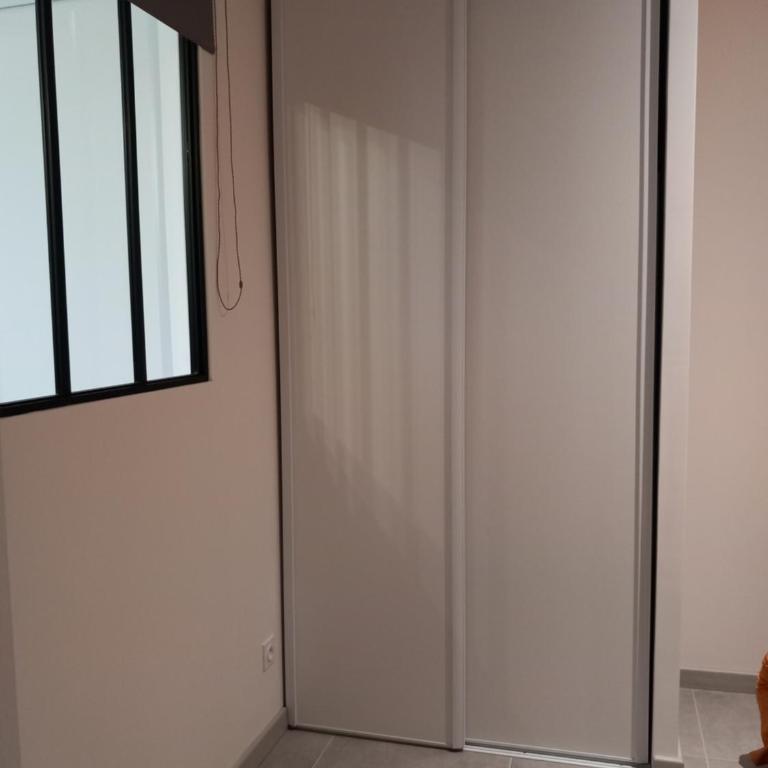 La cour fleurie, tout confort - Appartement 2 Chambres - 14