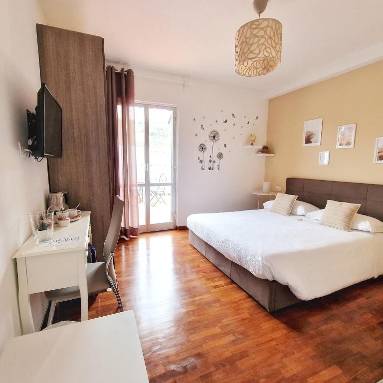 Le Giare B&B - Camera Matrimoniale con Terrazza - 2