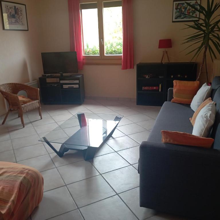 Grand appartement rez-de-chaussée avec jardin Briançon - Appartement - Rez-de-Chaussée - 2