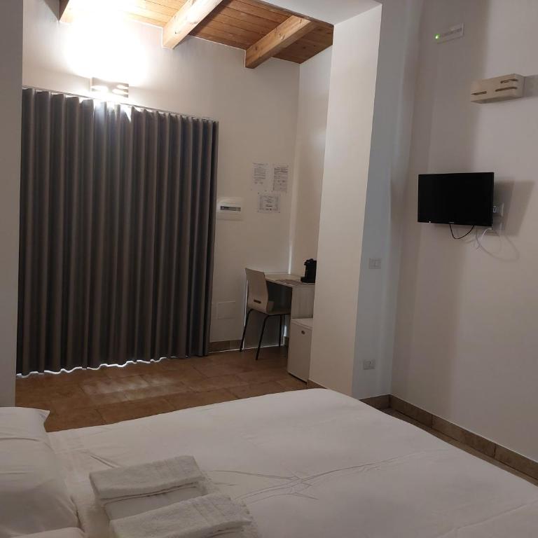 l'aira ecchia - ospitalità rurale - Camera Matrimoniale con Balcone (2 Adulti + 1 Bambino) - 3