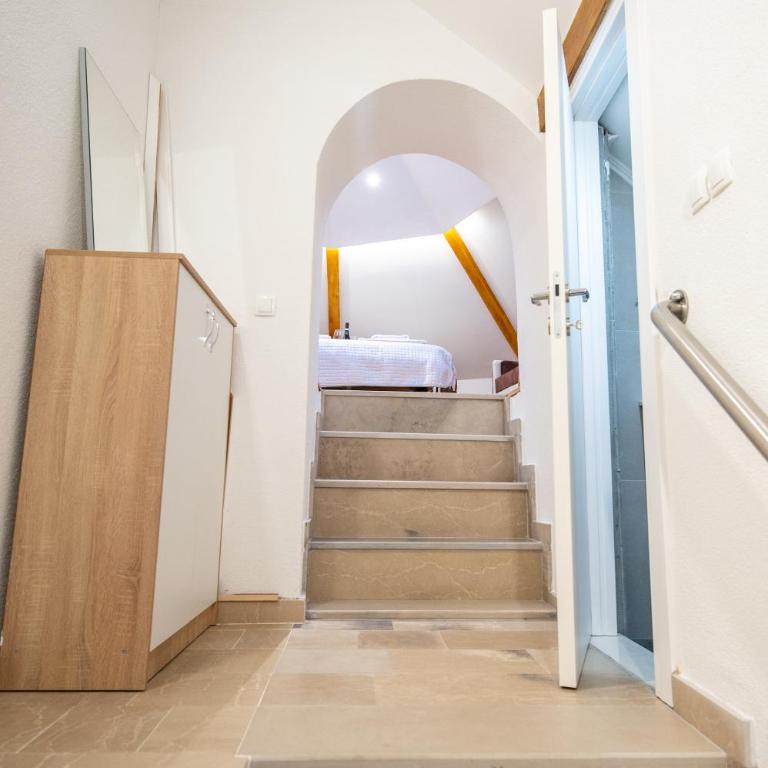 Kula Centar - Two-Bedroom Apartment - 28