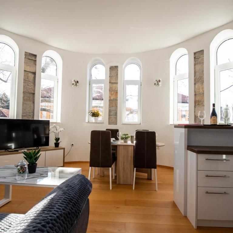 Kula Centar - Two-Bedroom Apartment - 20