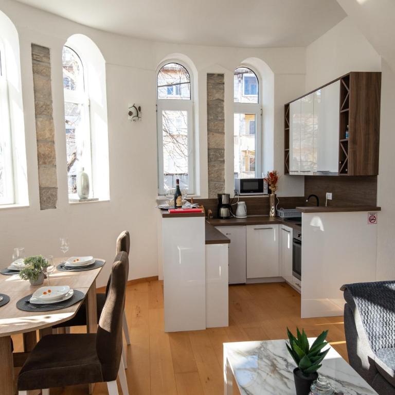 Kula Centar - Two-Bedroom Apartment - 23