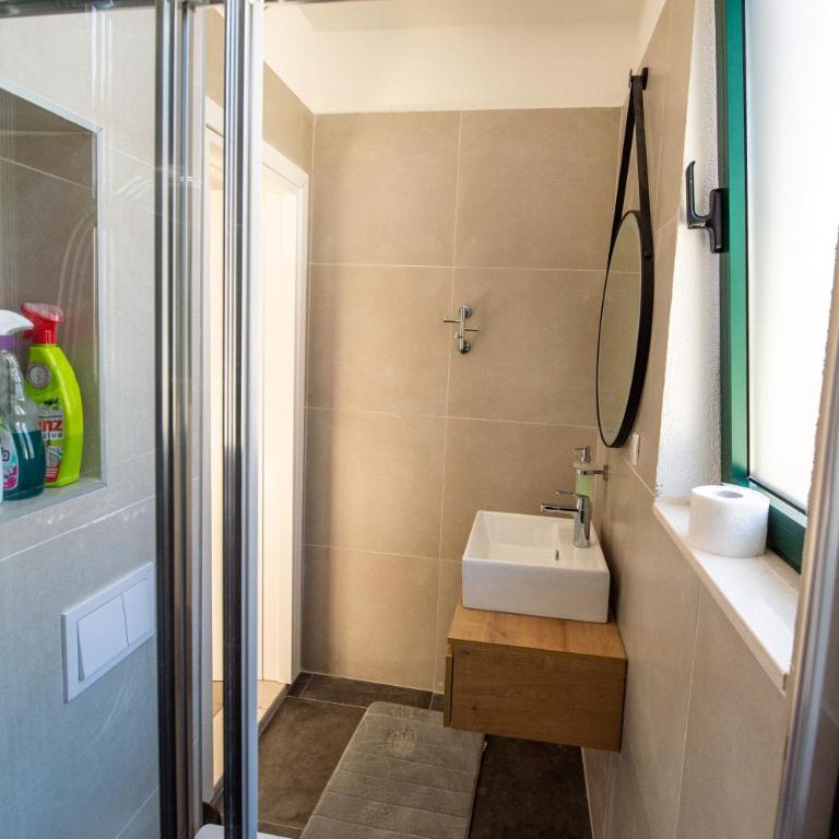 Kula Centar - Two-Bedroom Apartment - 10
