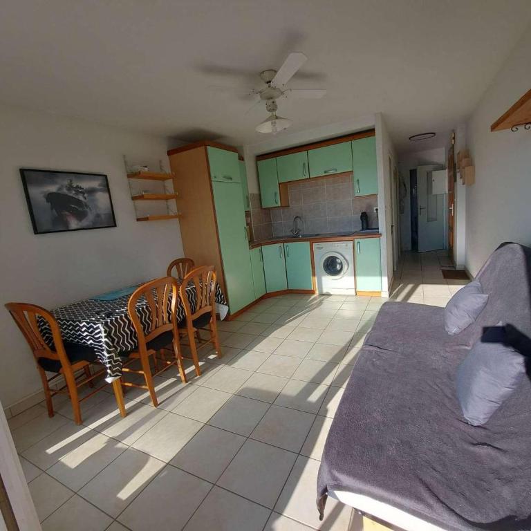 Appartement 2P avec Terrasse Sud, Parking, WIFI et Animaux Acceptés à Marseillan - FR-1-326-797 - Appartement - 2