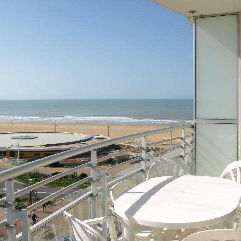 Agréable appartement pour 6 pers, balcon à 50m de la mer - FR-1-323-308 - Appartement - 1