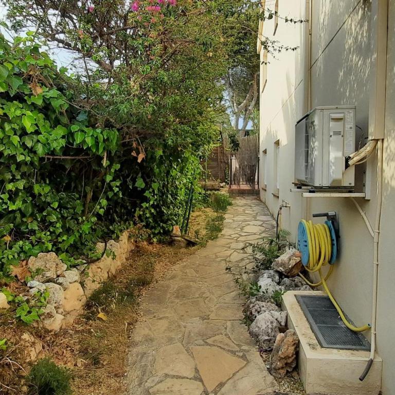 ¡Fantástico apartamento en Sant Genis, Llançà! Ideal para familias, cerca de la playa de Grifeu. - ES-170-45 - Apartamento - 8