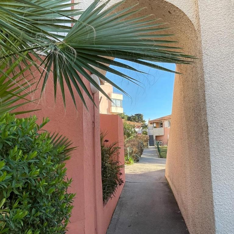 Appartement 2 pièces avec climatisation, terrasse et parking près des plages - FR-1-338-546 - Apartment - 13