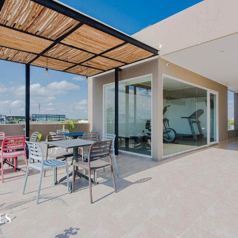 1BR | Steps from the Beach | Rooftop Pool - One-Bedroom Apartment - 18