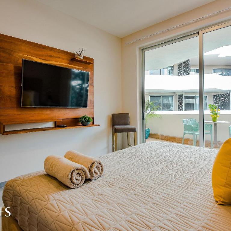 1BR | Near the Beach | Pool View - One-Bedroom Apartment - 1