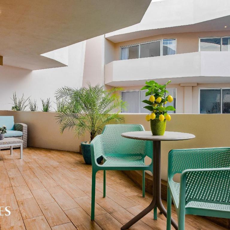 1BR | Near the Beach | Pool View - One-Bedroom Apartment - 10