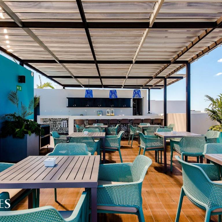 1BR | Near the Beach | Pool View - One-Bedroom Apartment - 42