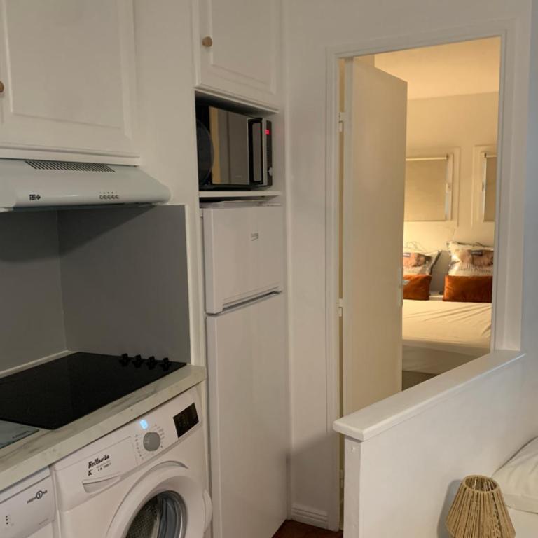 Cap Estérel FH Appartement avec jardin clos privatif -Vue mer -Piscine chauffée 04 avril &01 novembre - Saint Raphaël - Appartement 1 Chambre avec Jardin - 18