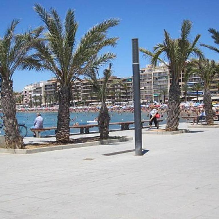 Modern 2 bedroom apartment in the center of Torrevieja - Two-Bedroom Apartment - 15