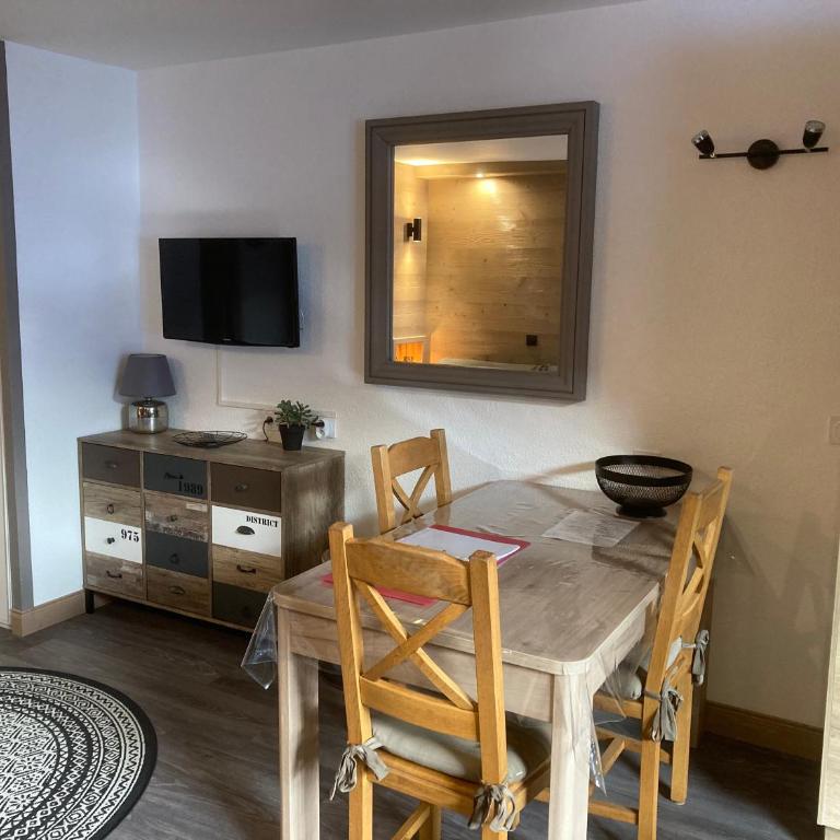 Appartement Brides Confort - Studio - Vue sur Montagne - 5