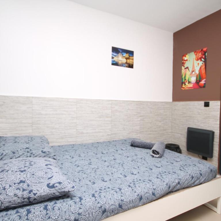04 - Chambre avec lit double proche Paris et transports WIFI - Double Room - 4