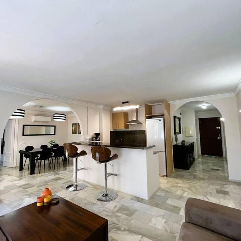 Marbella Center 6-8 Persons-beach at 100m -Parking - Apartamento de 3 dormitorios - 60