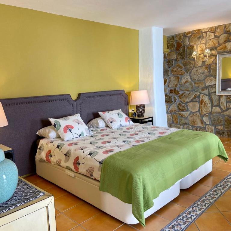 Competa Suites - Habitación Doble Deluxe con balcón - 1 o 2 camas - 4