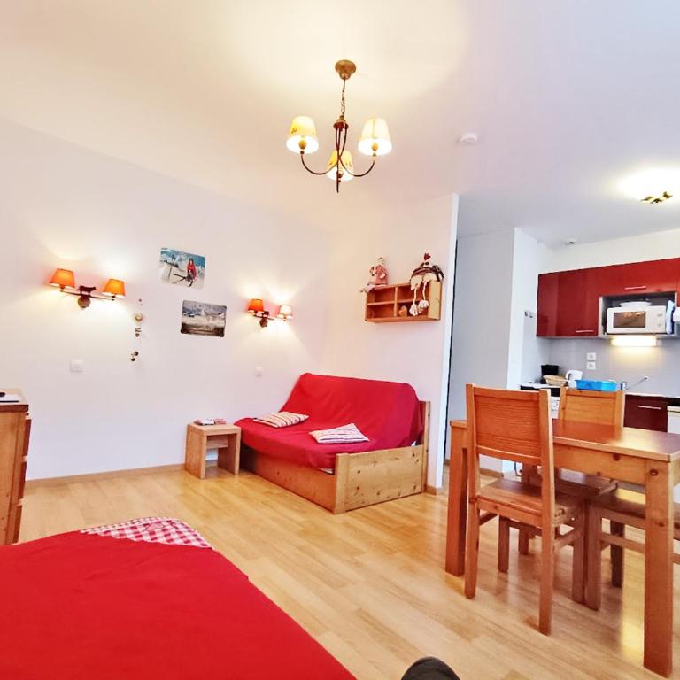 Le Bouquetin, Studio, centre Luchon, wifi, casier à skis, ascenseur, 3 personnes - Estudio - 6