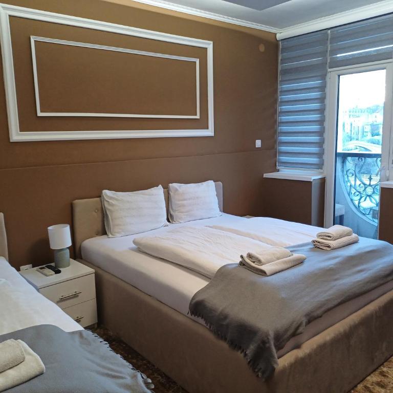 Villa Anri - Quadruple Room - 9