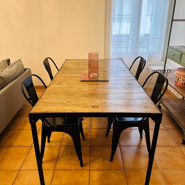 Appartement Lumineux et Spacieux 2 Chambres avec Parking Gratuit dans la Rue - Appartamento con 2 Camere da Letto - 4