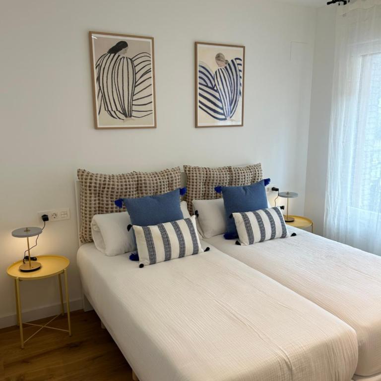 Plaza Tomás - Three-Bedroom Apartment - 14