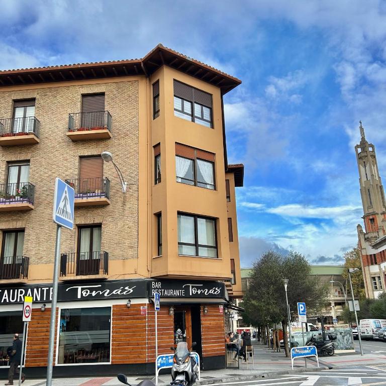 Plaza Tomás - Three-Bedroom Apartment - 30