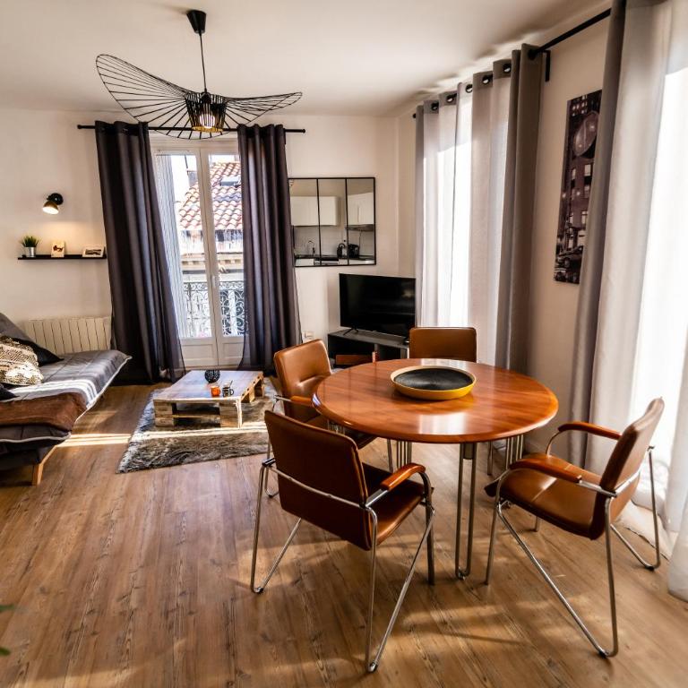Résidence Touristique Béziers Hyper Centre : A la Ville de Florence - Apartment mit 2 Schlafzimmern - 2