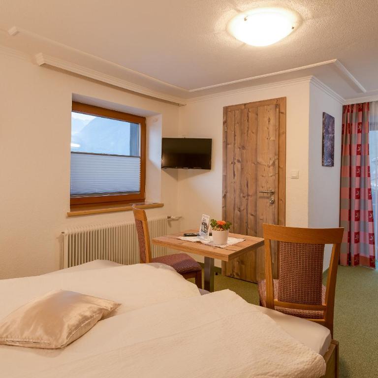 Albert'n Haus - Doppelzimmer mit Balkon - 4