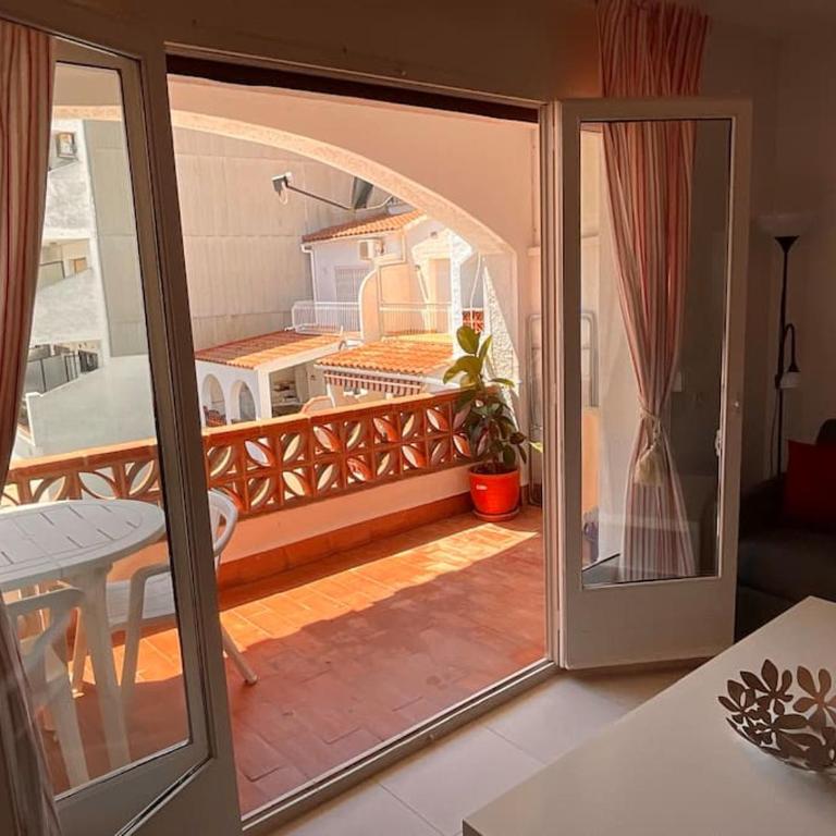 Lindo apartamento con vistas al puerto Mistral - Apartamento de 2 dormitorios - 3