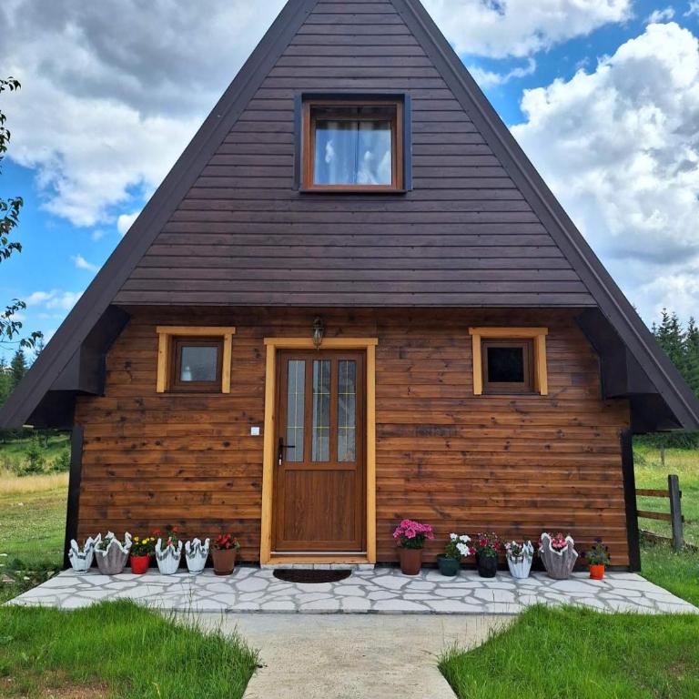 House Bojana - Two-Bedroom House - 4