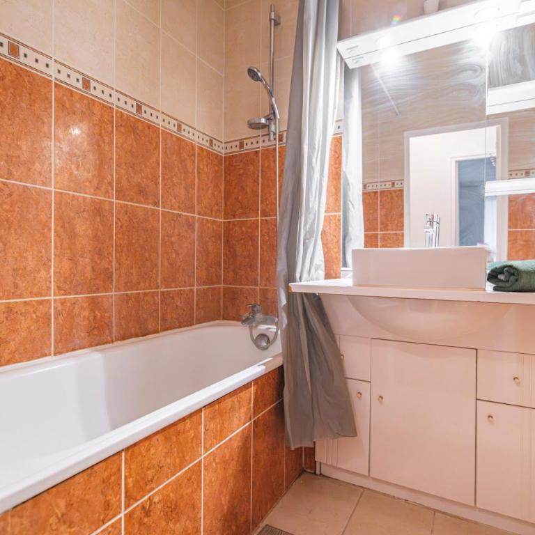 Joli appartement Le Chalet + parking - Appartamento con 1 Camera da Letto - 2