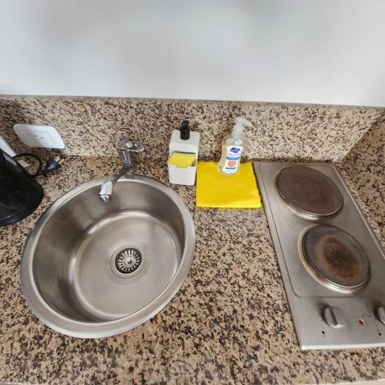 Estudio muy luminoso c/ balcón zona Congreso. - Apartamento de 1 dormitorio - 32