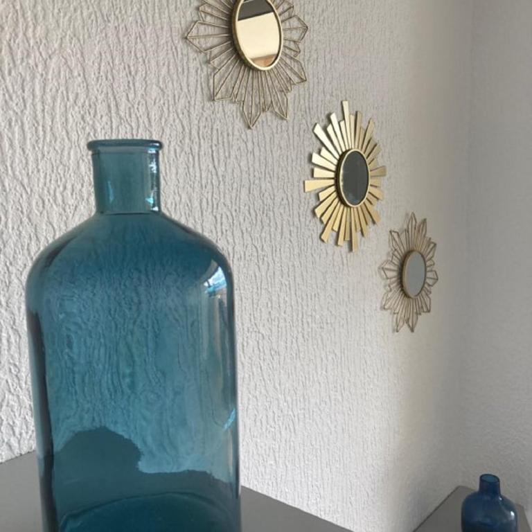 T3, 2ch, classé 3,parking gratuit sur place à 600m de la plage, des commerces ,du port proche st tropez - Appartement 2 Chambres - 31